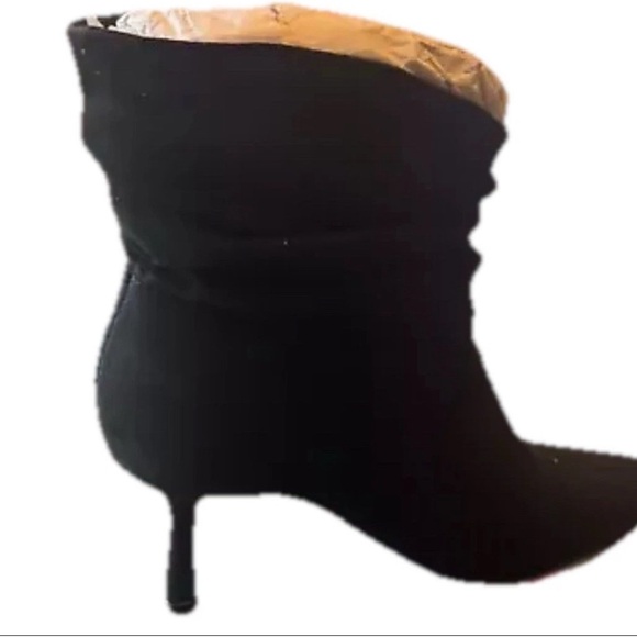 Black Heeled Booties Pointed Toe Sz 8 Nava By Shoe Dazzle Suede Feel NIB Boots - Picture 3 of 6